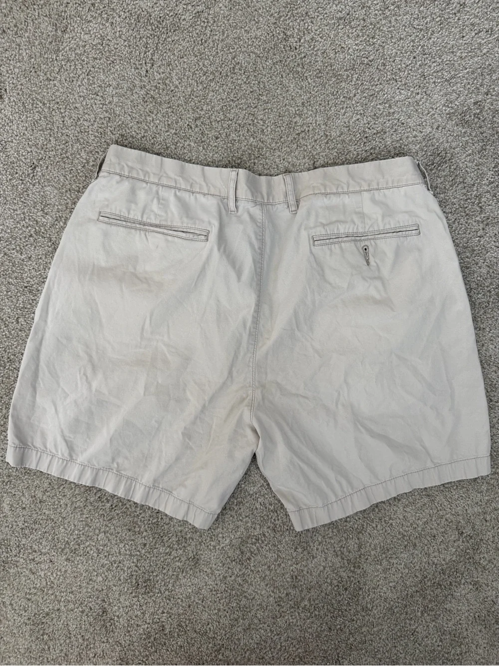 J. Crew Men’s Flat Front Cotton Shorts in Stone